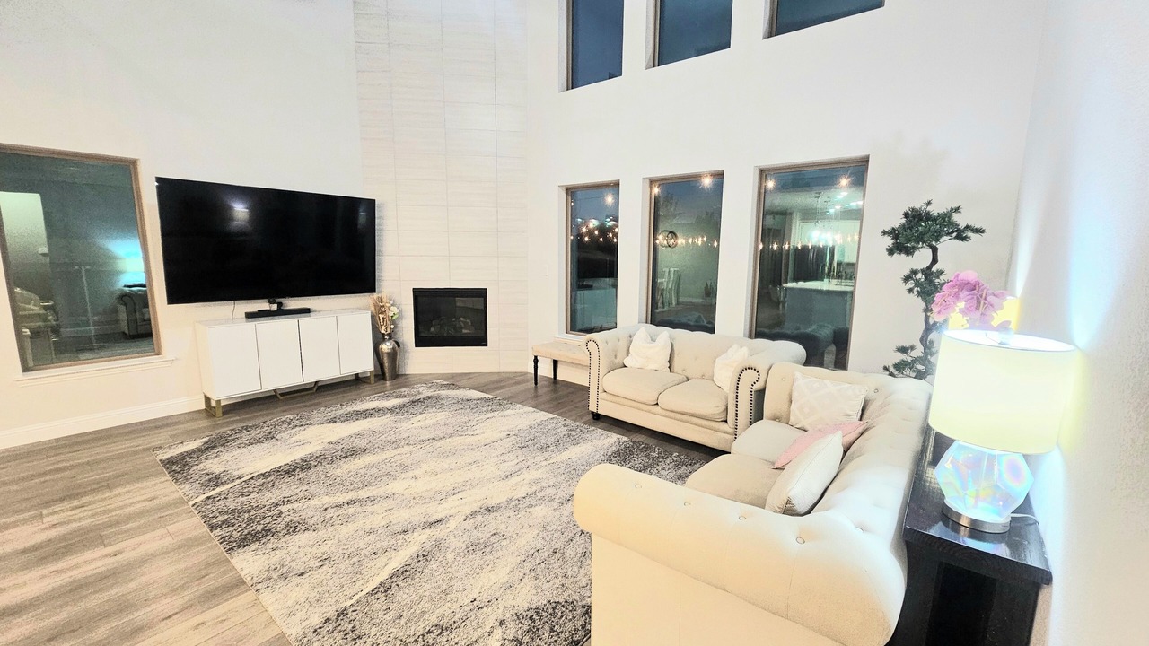 Photo of Livingroom in Northlake