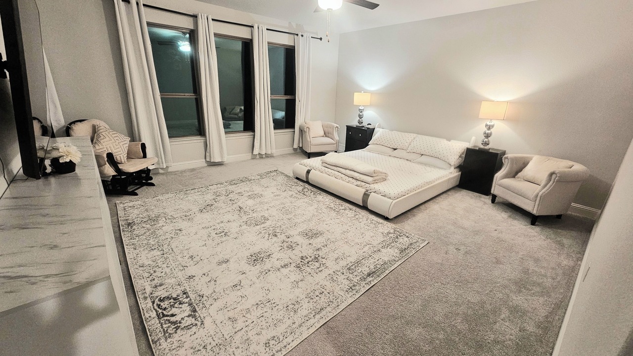 Photo of Bedroom in Northlake