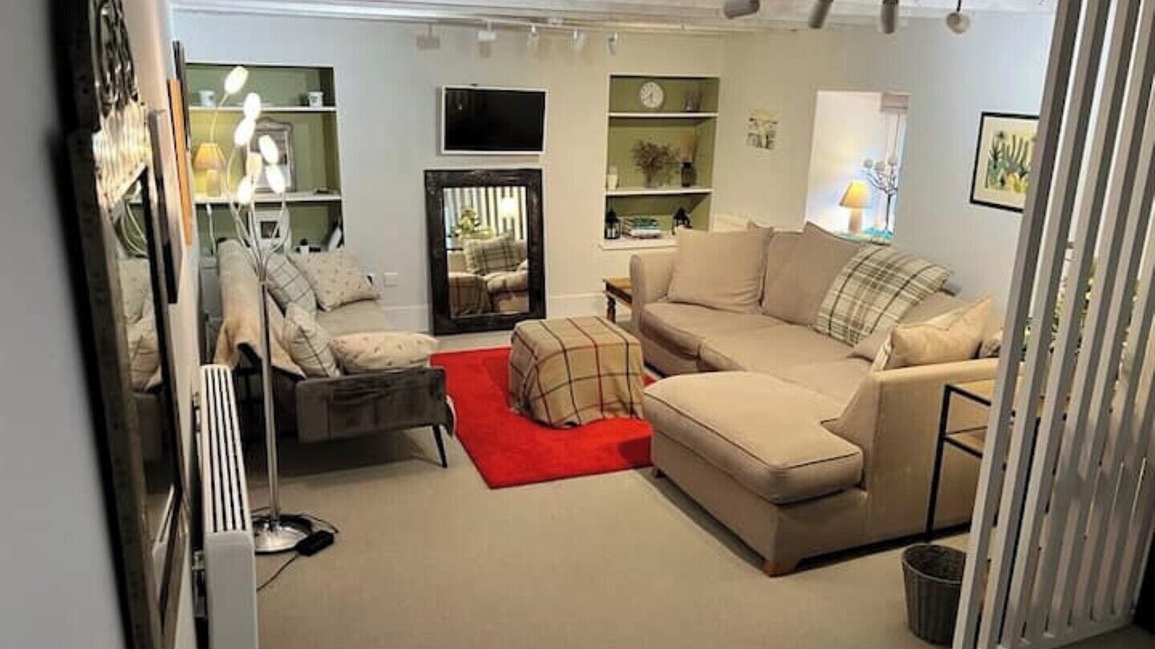 Photo of Livingroom in Elgin