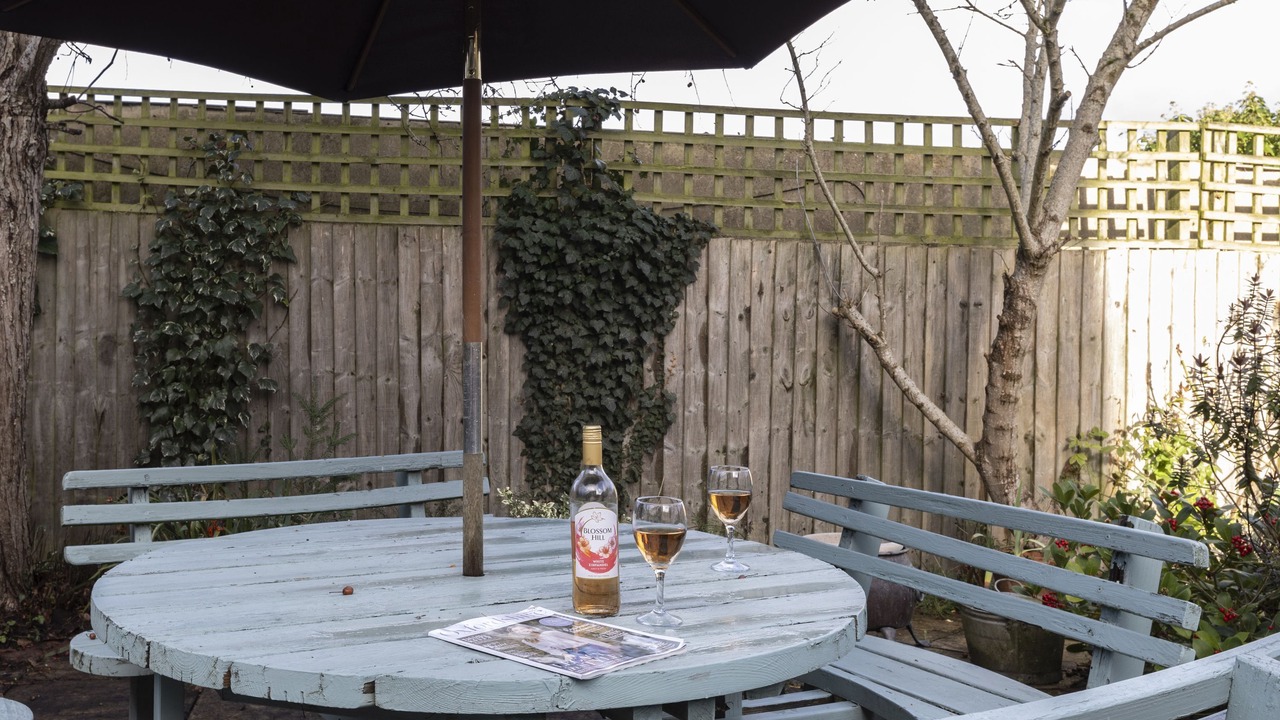 Photo of Outdoor in Kennington