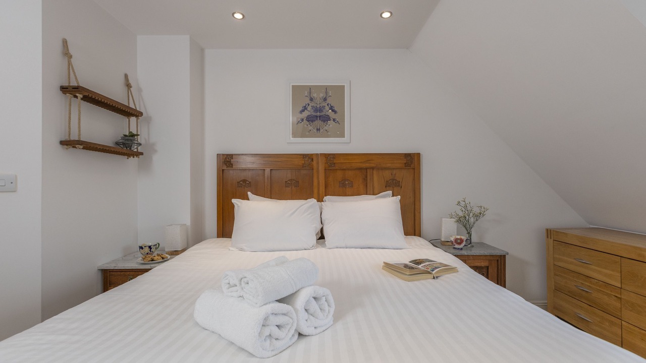 Photo of Bedroom in Kennington