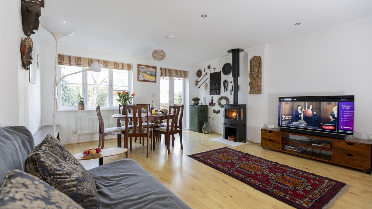 Photo of Livingroom in Kennington
