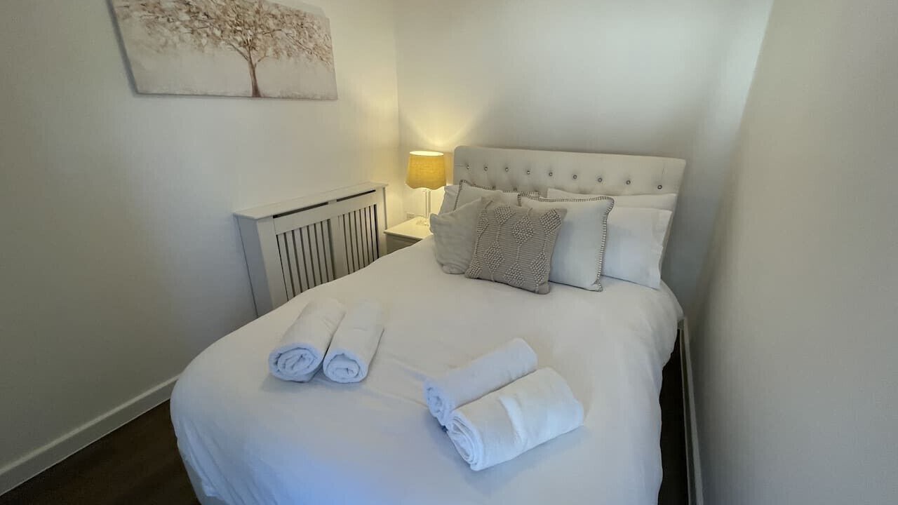 Photo of Bedroom in Greenhithe