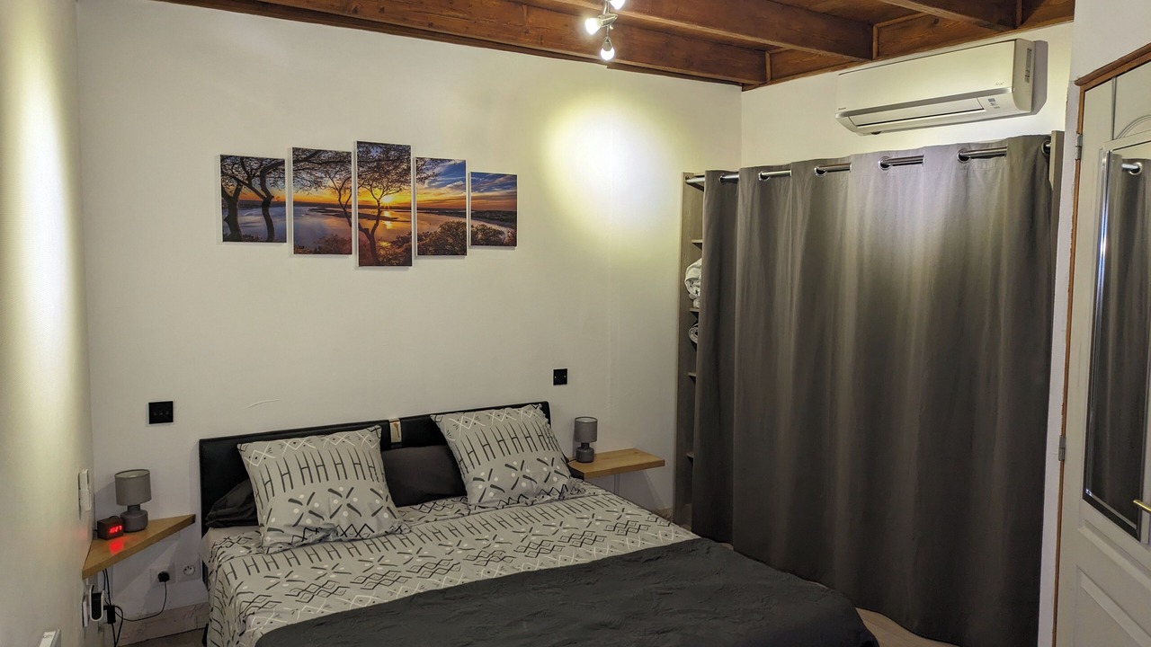 Photo of Bedroom in Le Pontet