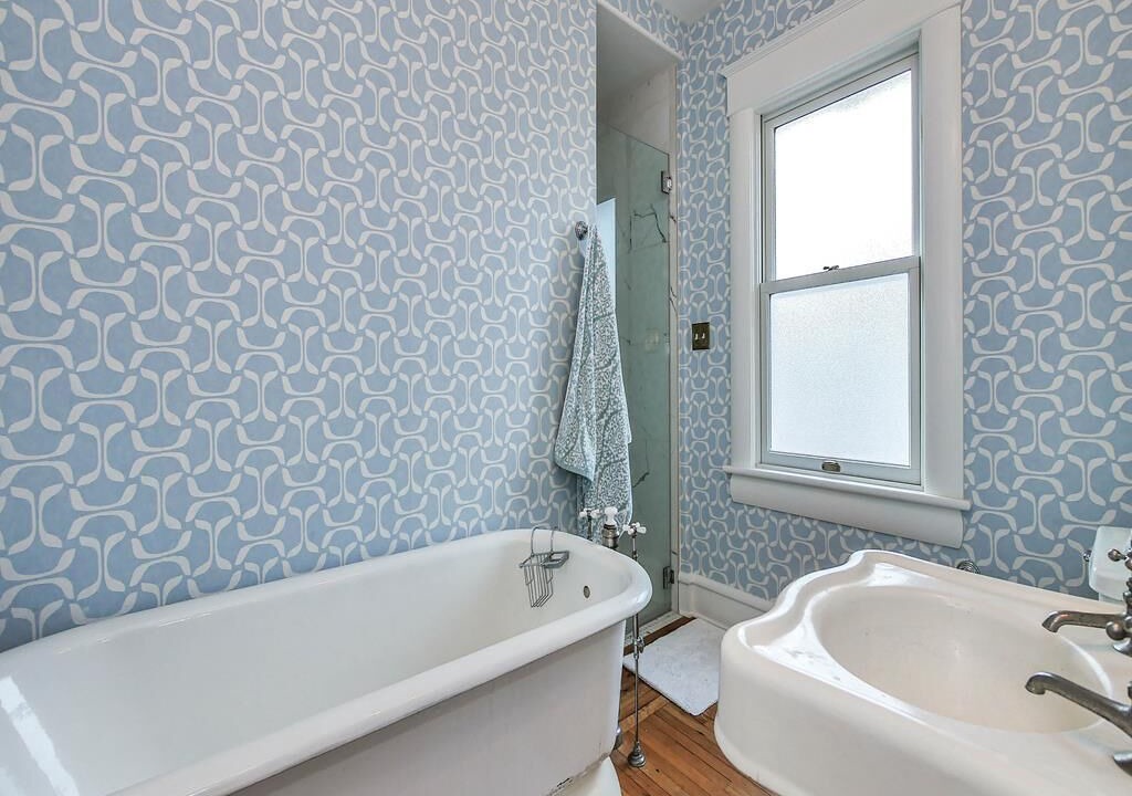 Photo of Bathroom in Gardens