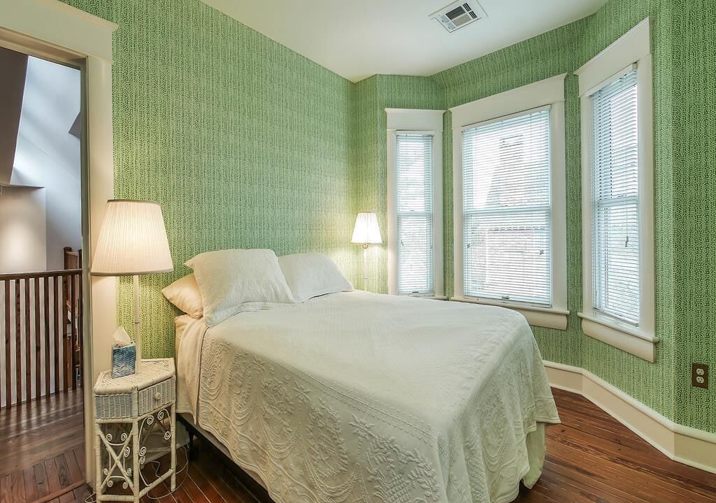 Photo of Bedroom in Gardens