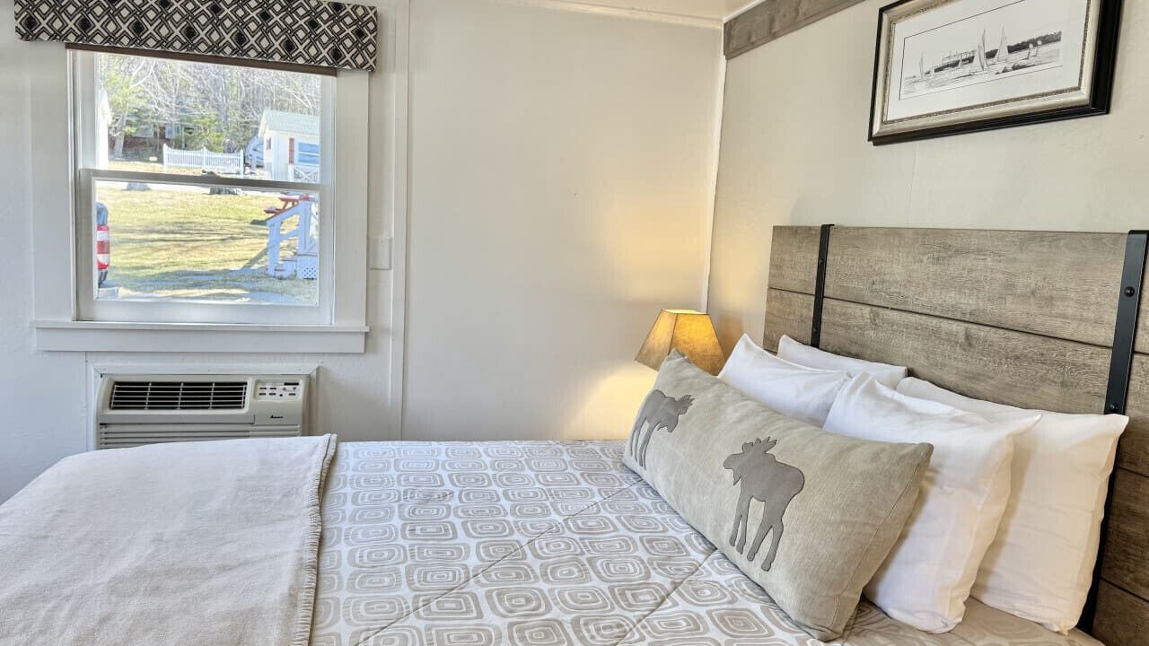 Photo of Bedroom in Hulls Cove