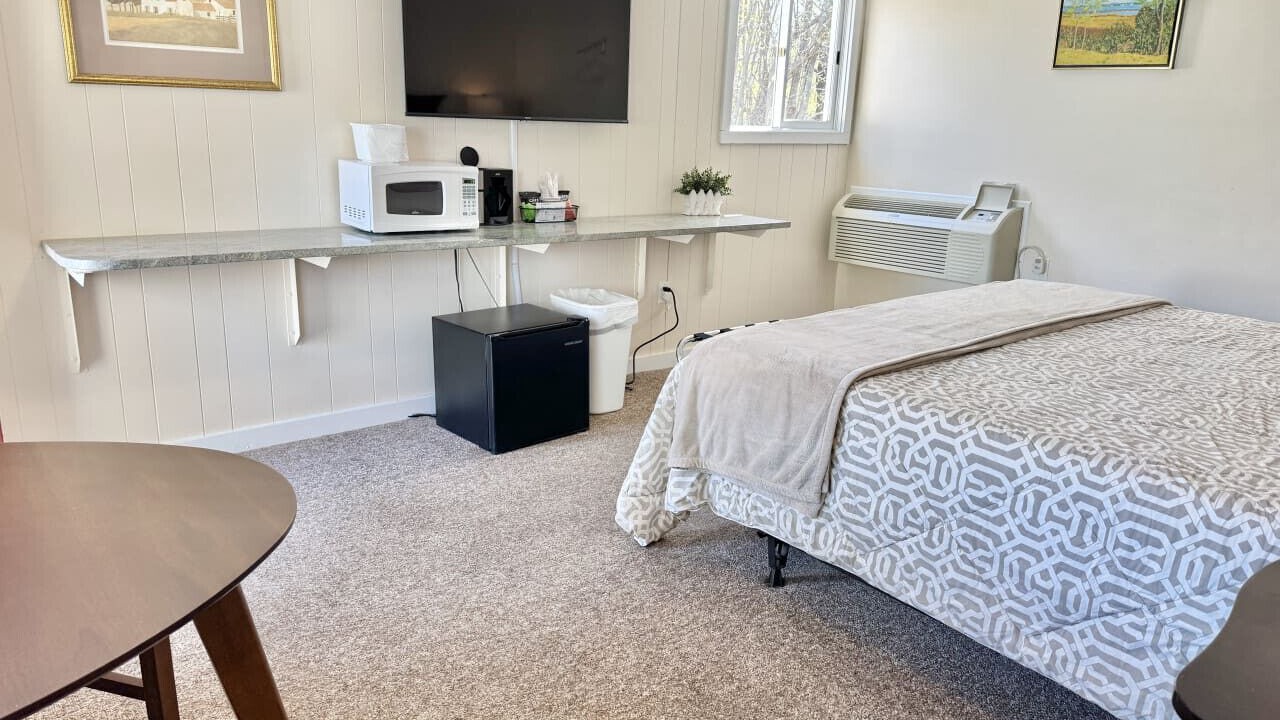 Photo of Bedroom in Hulls Cove