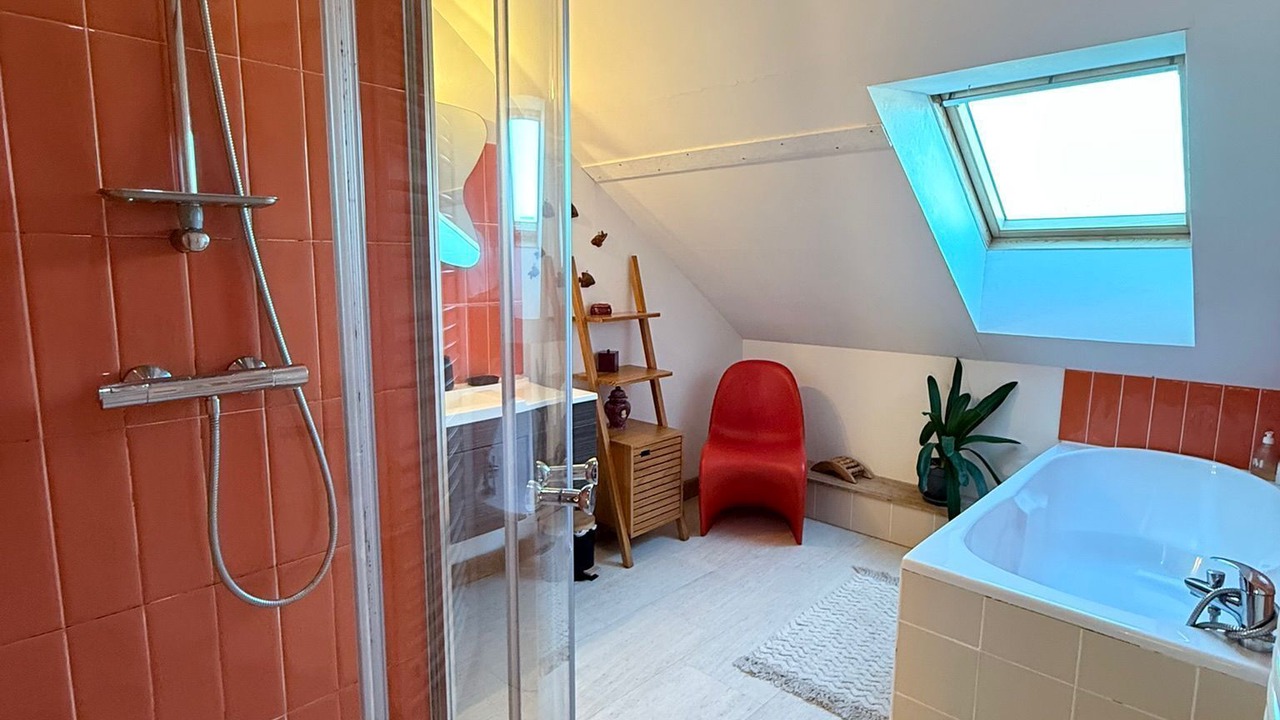 Photo of Bathroom in Le Thuit-de-l'Oison