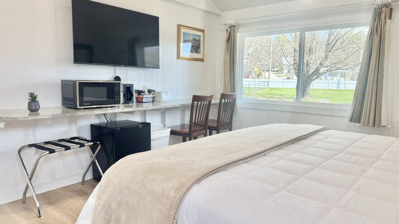 Photo of Bedroom in Hulls Cove