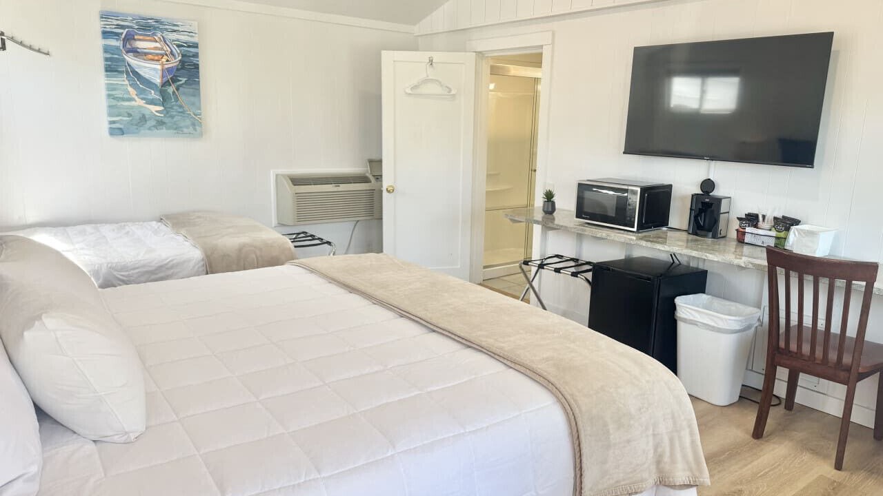 Photo of Bedroom in Hulls Cove