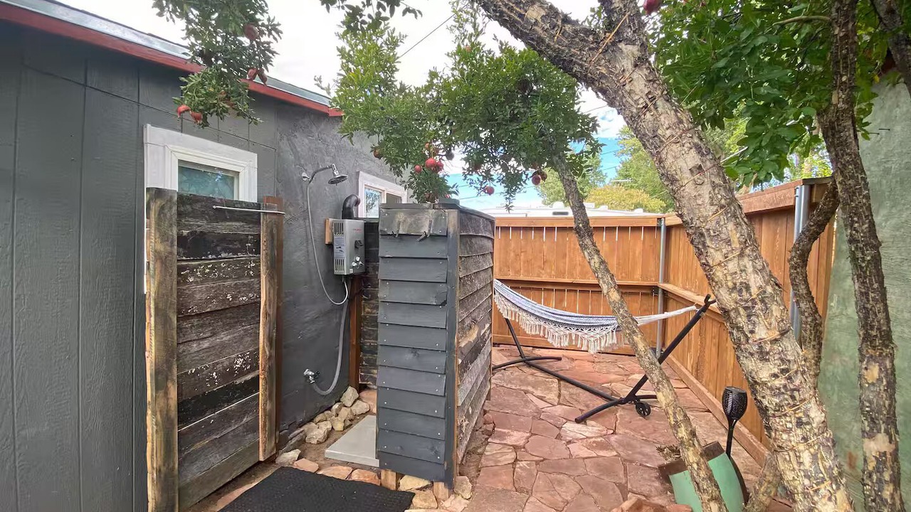 Photo of Outdoor in Page