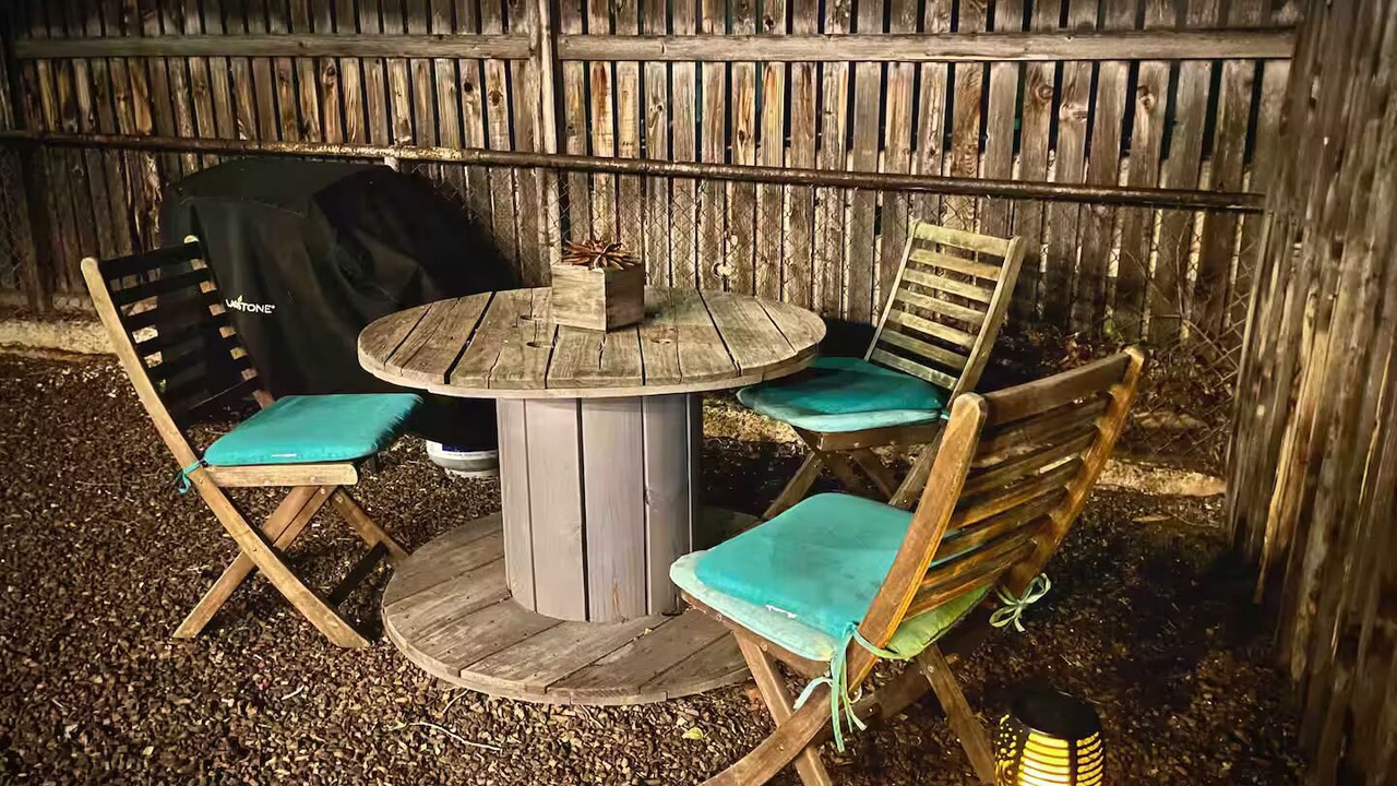 Photo of Outdoor in Page
