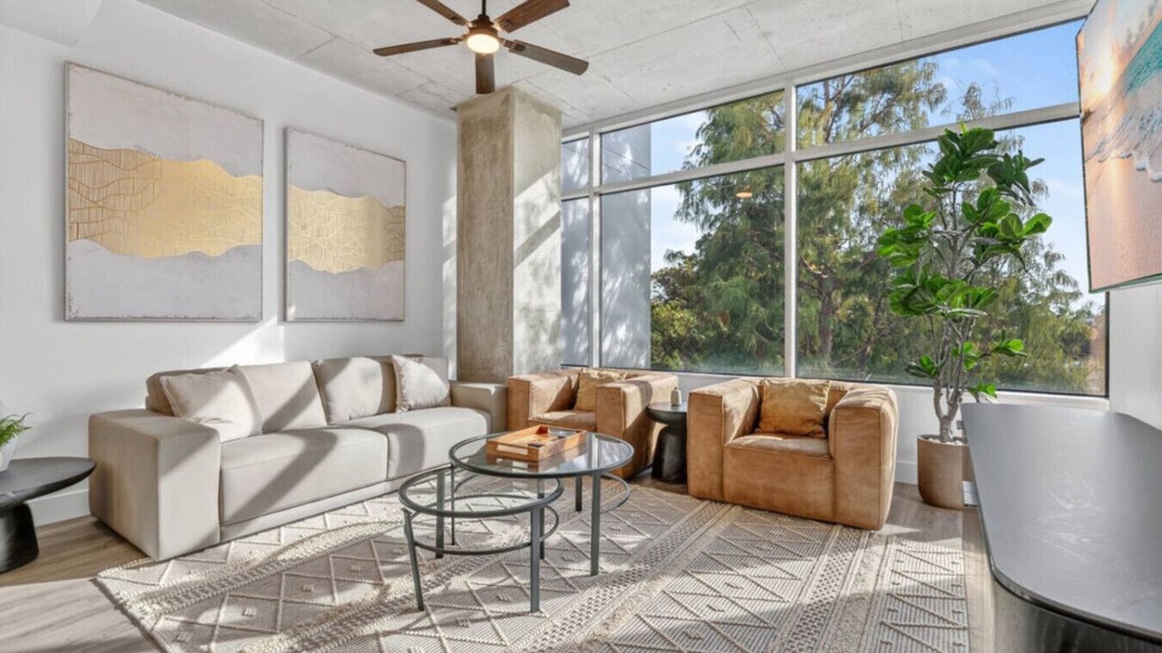 Photo of Livingroom in South Eola