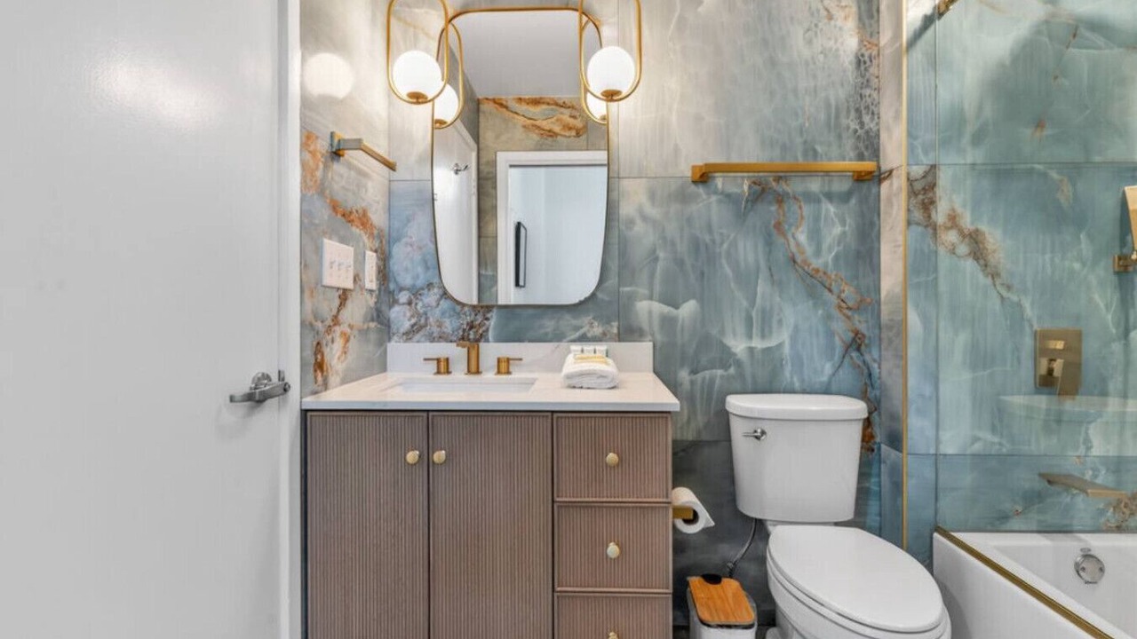 Photo of Bathroom in South Eola