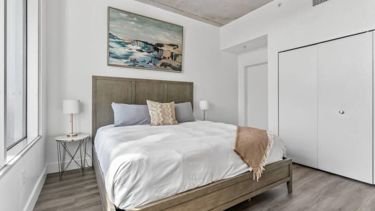 Photo of Bedroom in South Eola