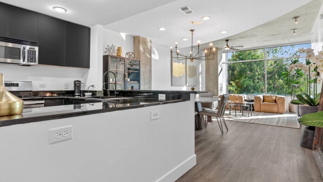 Photo of Kitchen in South Eola