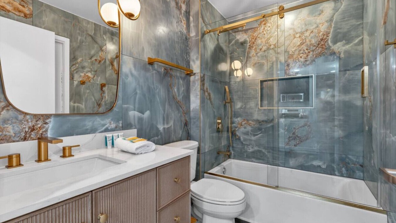 Photo of Bathroom in South Eola