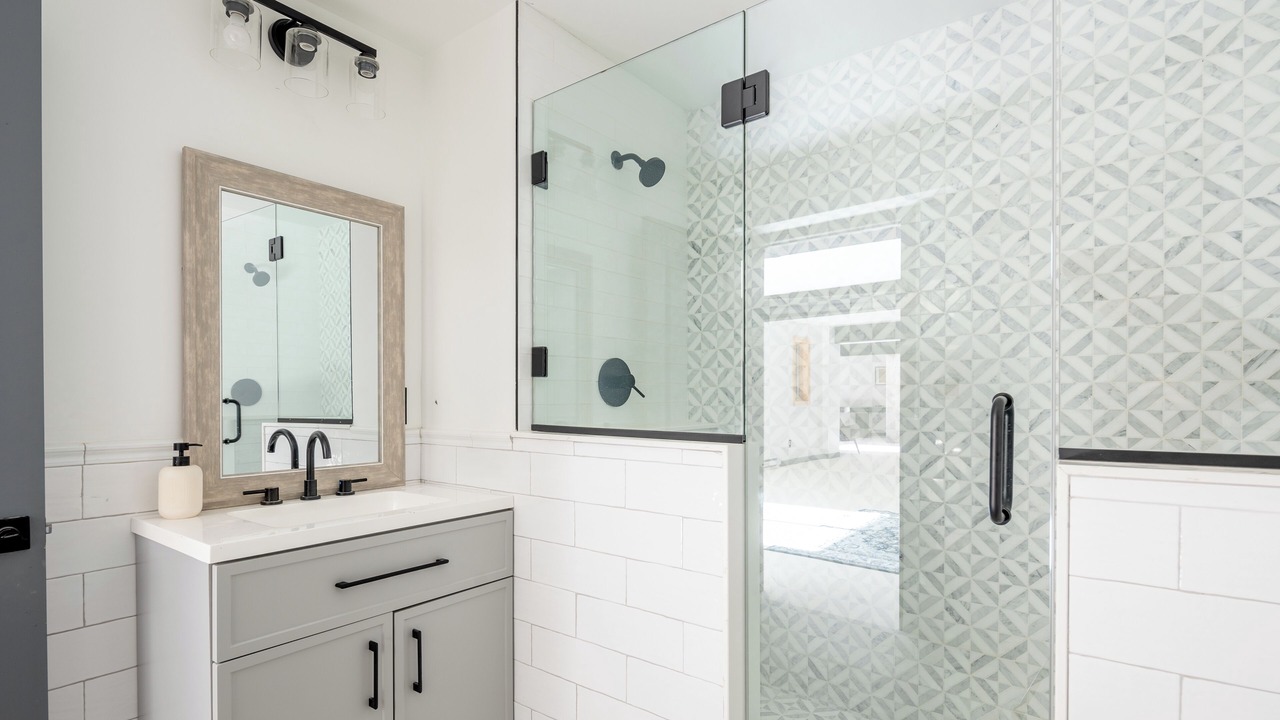 Photo of Bathroom in Saranac