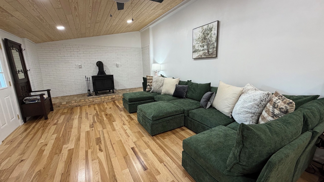 Photo of Livingroom in Chappells