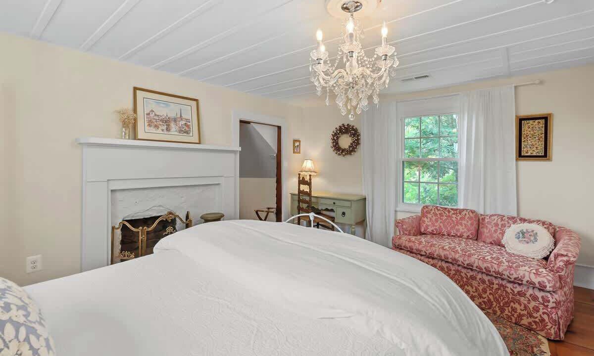 Photo of Bedroom in Cedar Mountain