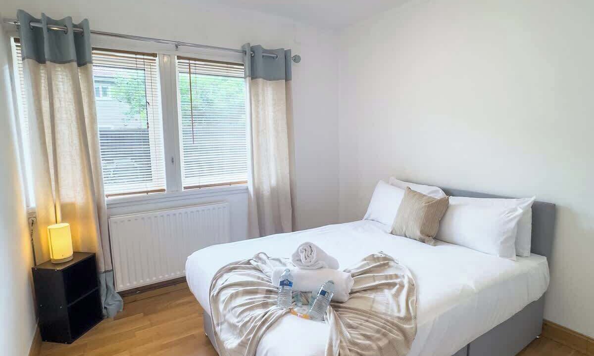 Photo of Bedroom in Clydebank