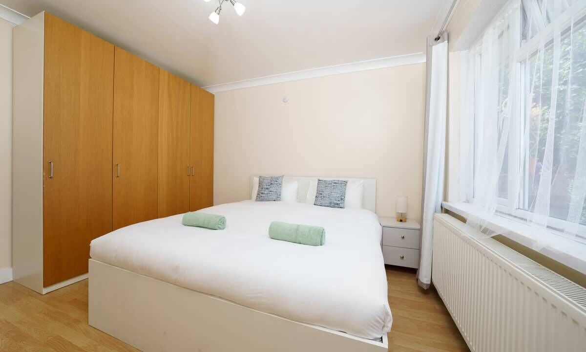 Photo of Bedroom in Harlington