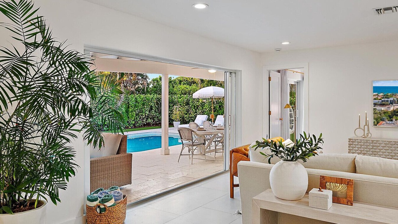 Photo of Livingroom in Jupiter