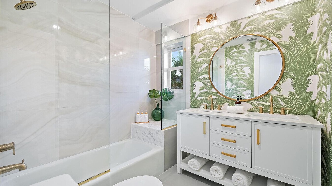 Photo of Bathroom in Jupiter