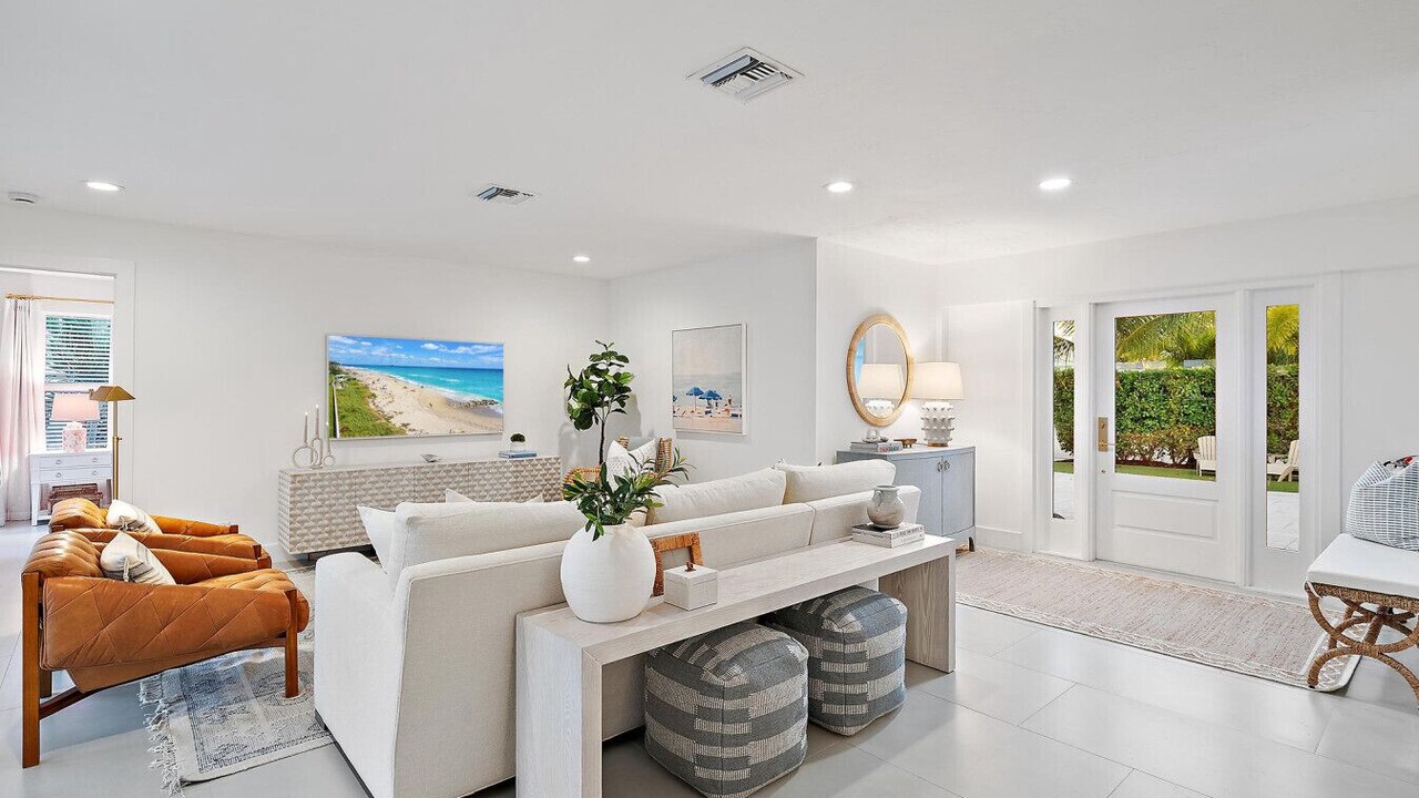 Photo of Livingroom in Jupiter