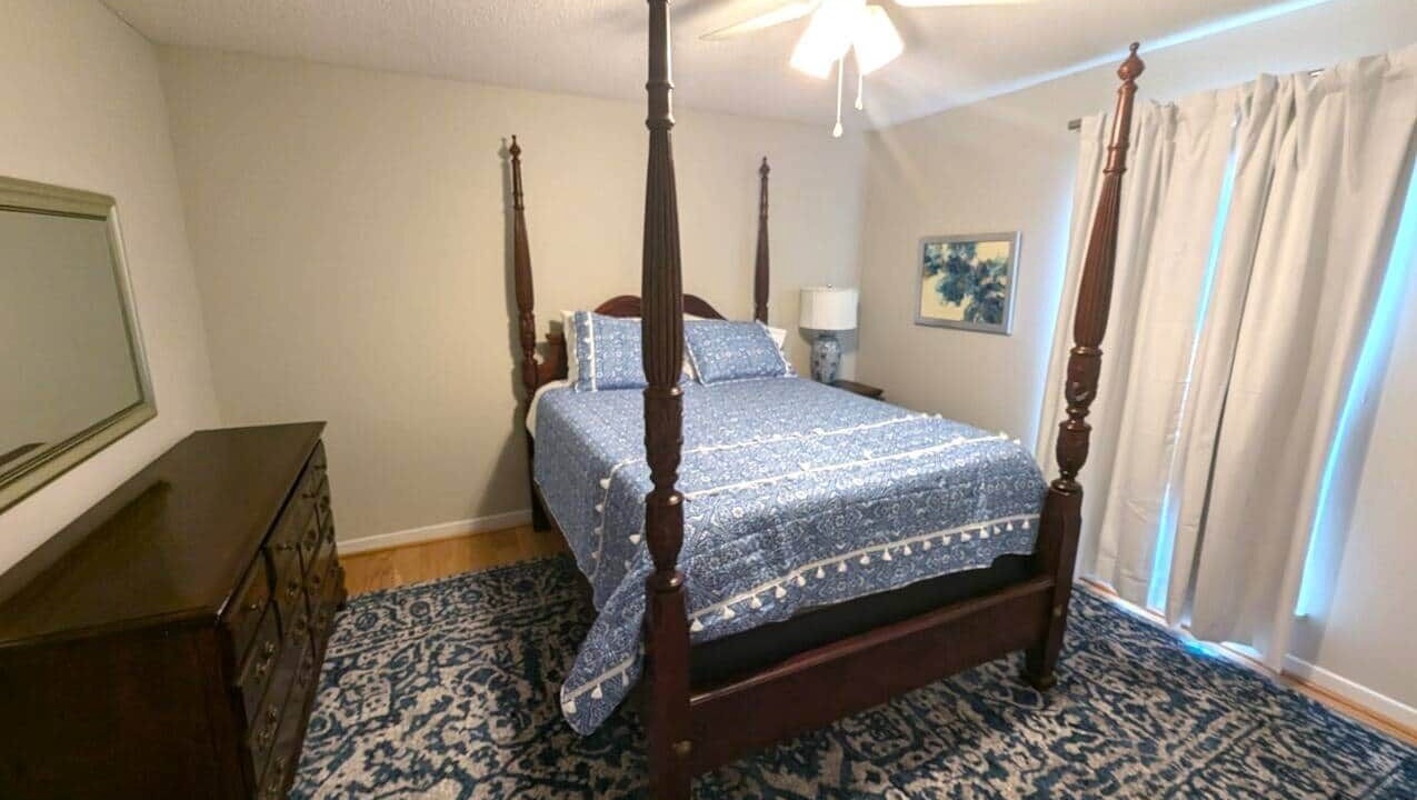 Photo of Bedroom in Forest Acres