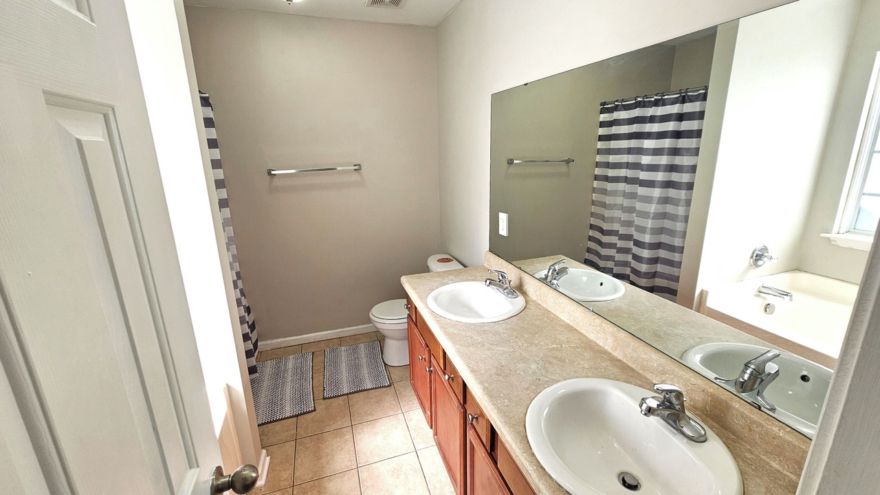 Photo of Bathroom in St. Andrews