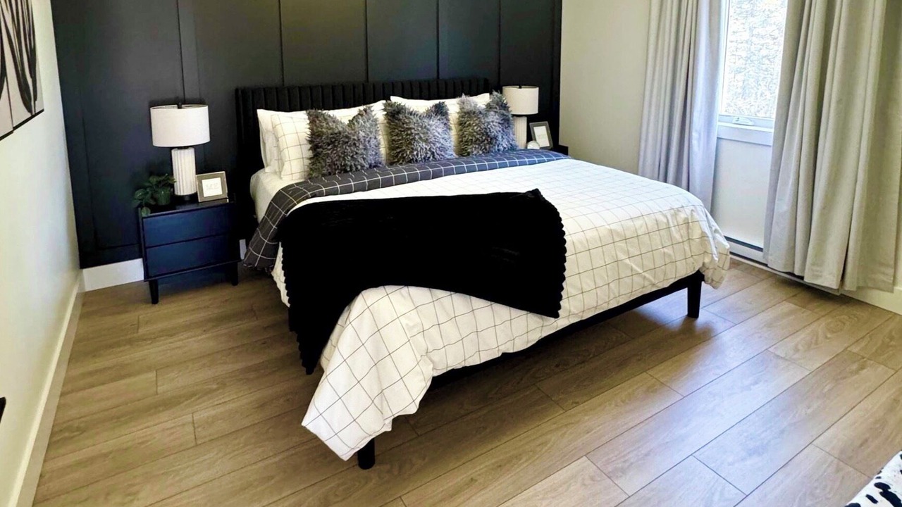 Photo of Bedroom in Clam Bay
