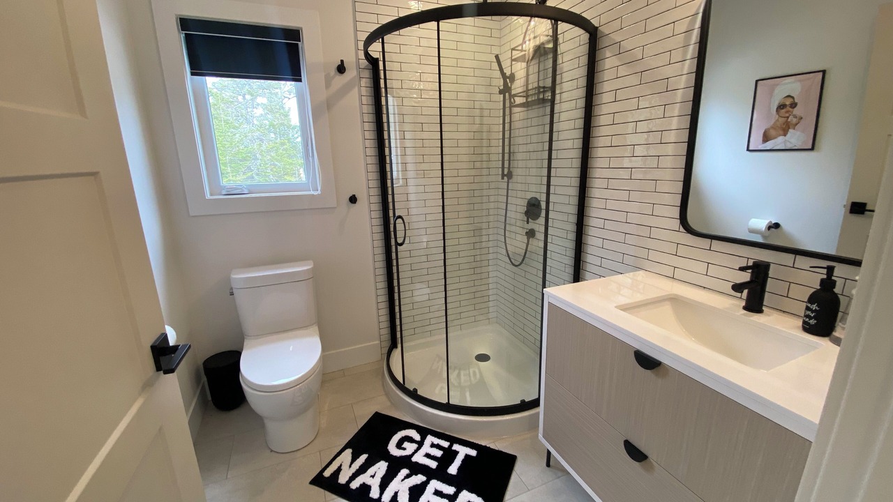 Photo of Bathroom in Clam Bay