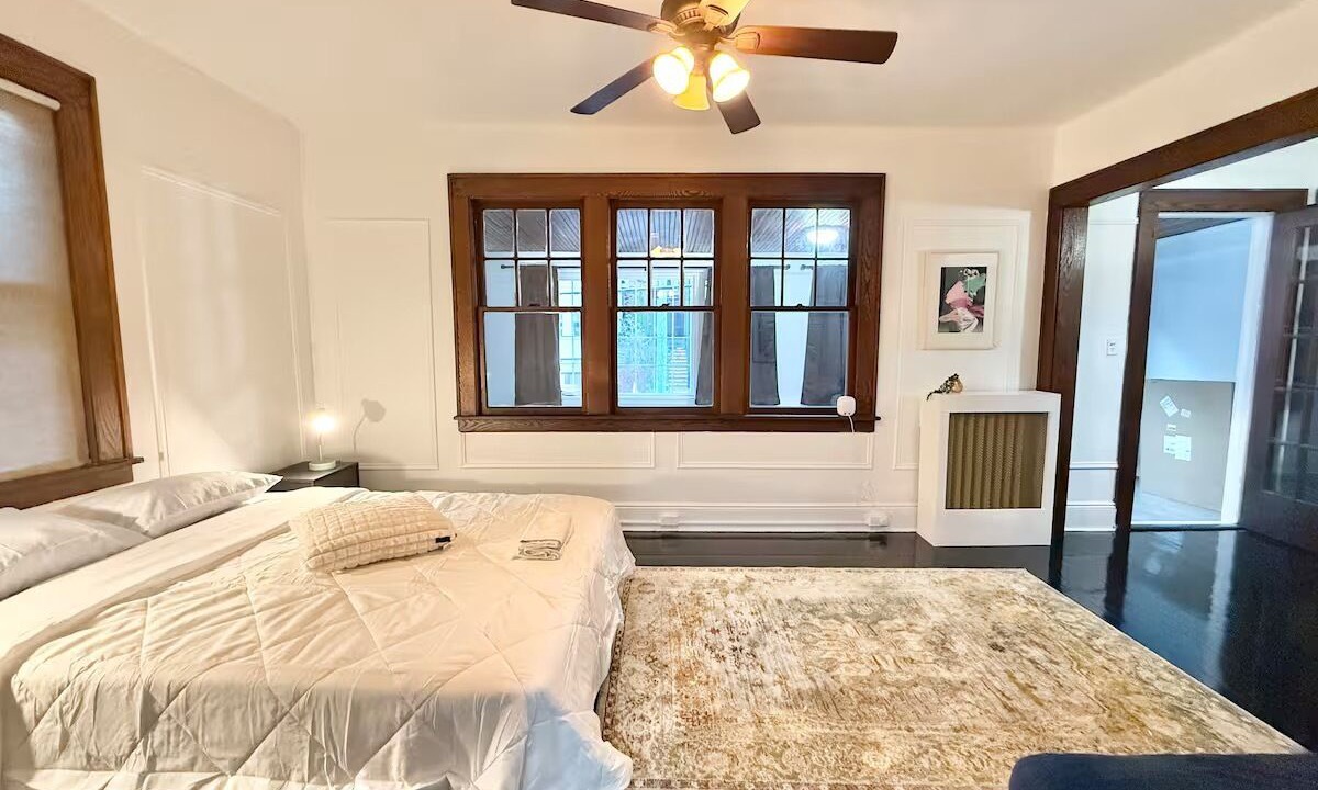 Photo of Bedroom in Edgewater