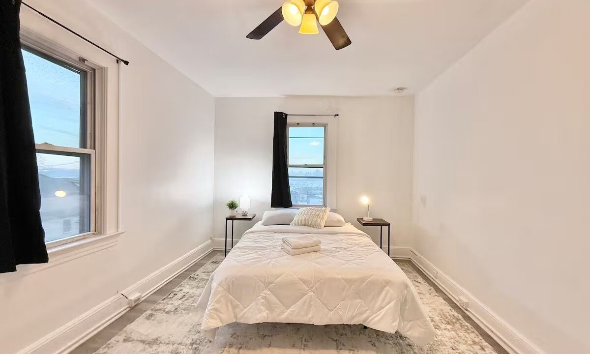 Photo of Bedroom in Edgewater