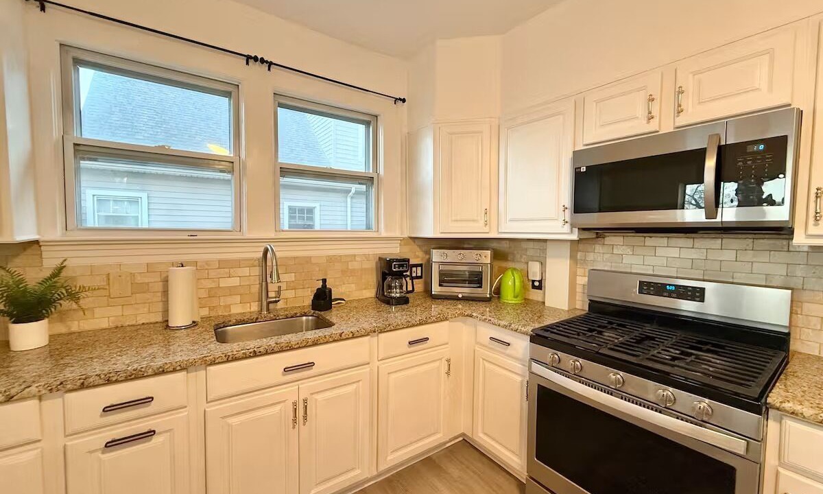 Photo of Kitchen in Edgewater