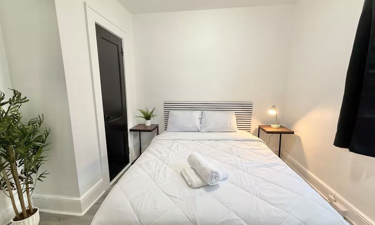 Photo of Bedroom in Edgewater