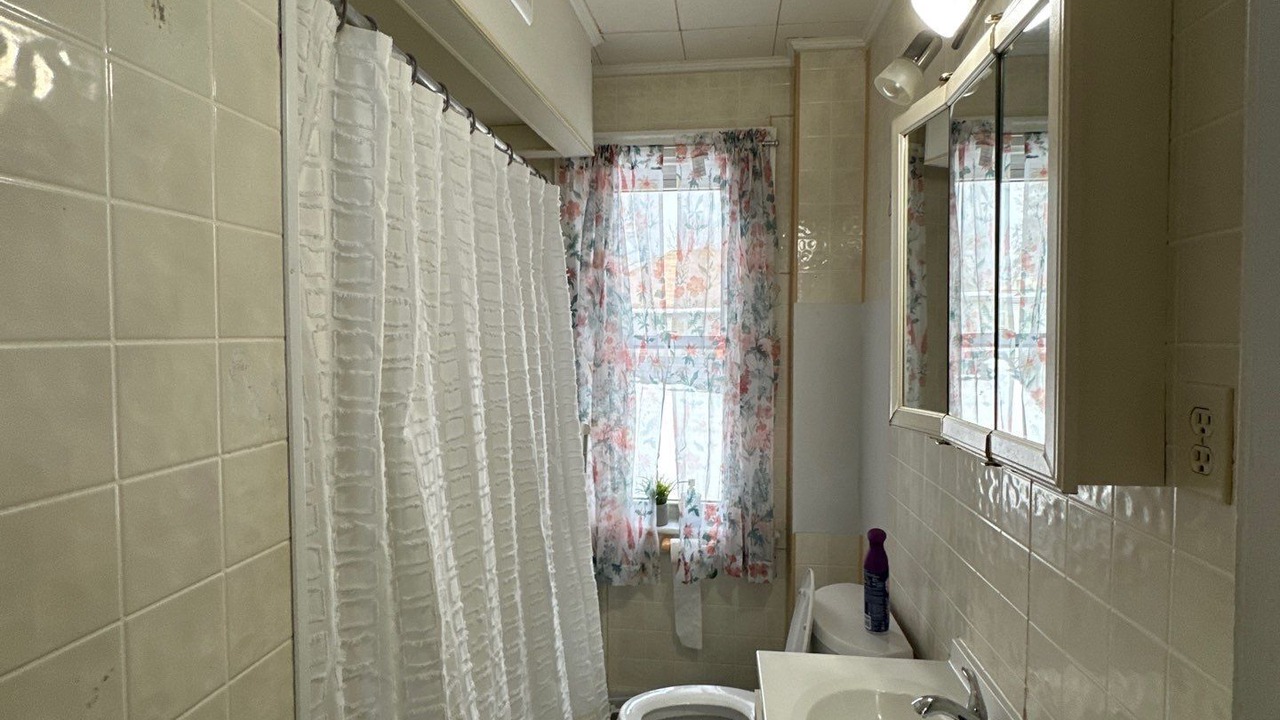 Photo of Bathroom in Sandwich Towne