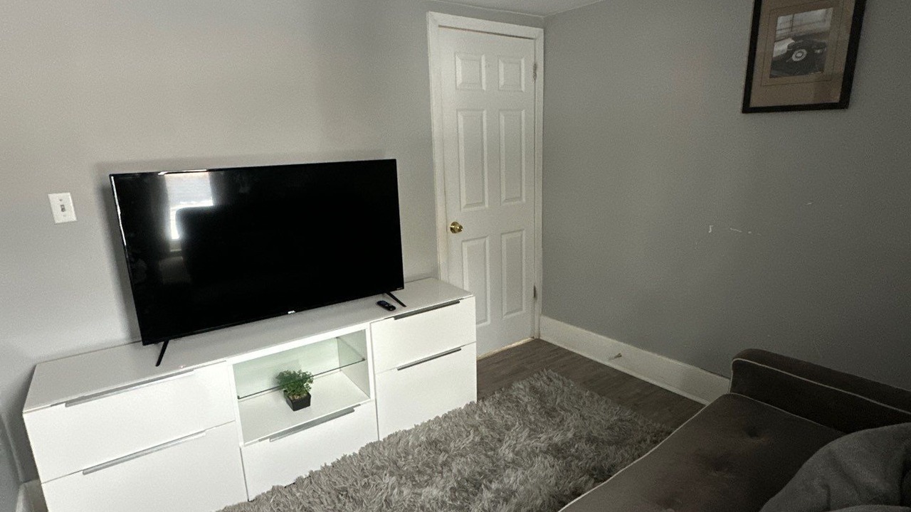 Photo of Livingroom in Sandwich Towne