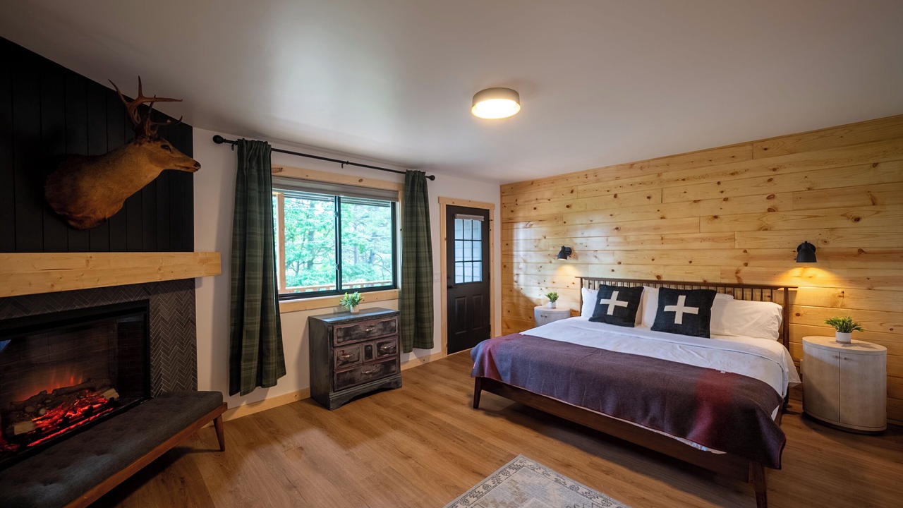 Photo of Bedroom in Eureka Springs