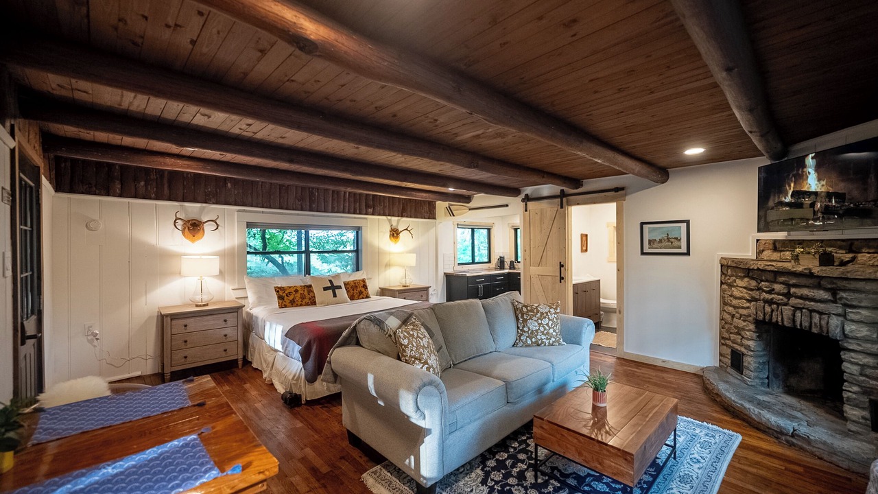 Photo of Bedroom in Eureka Springs