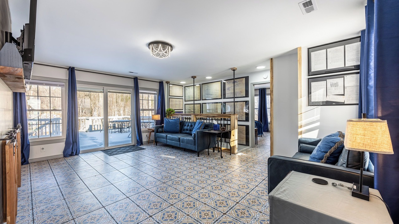 Photo of Livingroom in Madison
