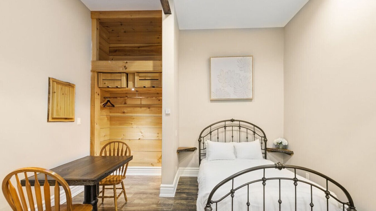 Photo of Bedroom in Collingwood