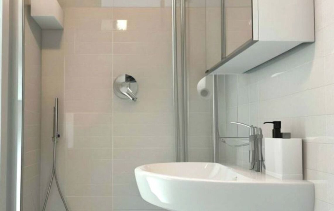 Photo of Bathroom in Republique–Point-du-Jour