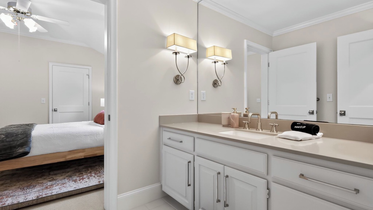 Photo of Bathroom in Park Cities