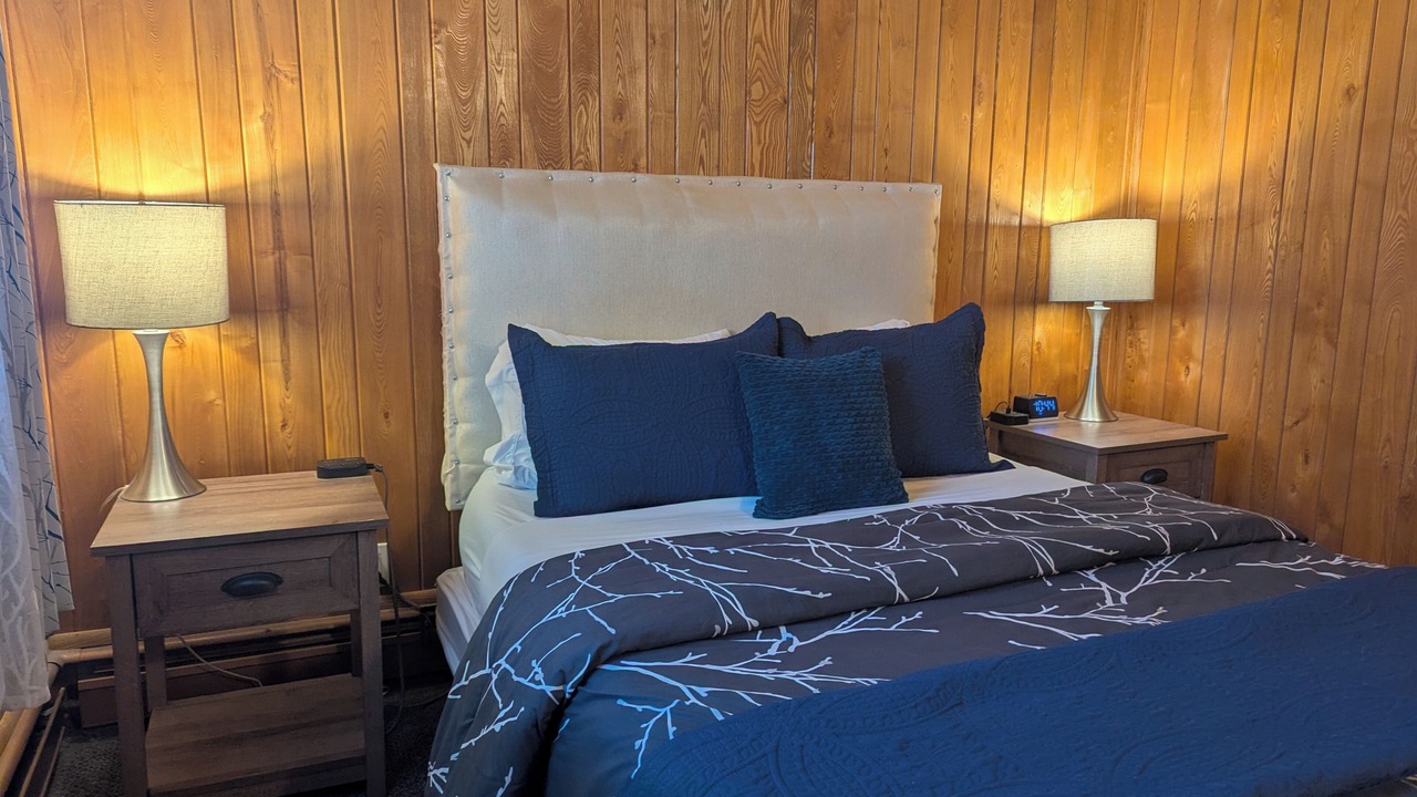 Photo of Bedroom in Grand Marais