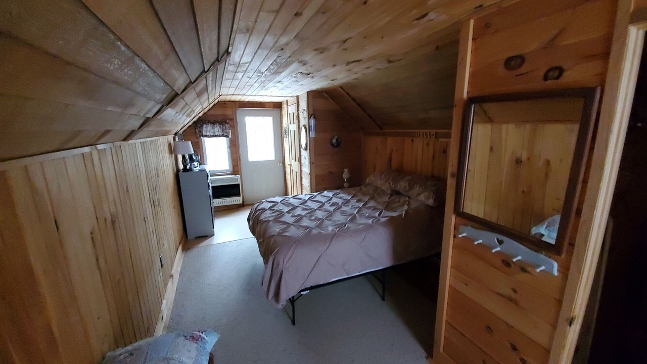 Photo of Bedroom in Long Lake