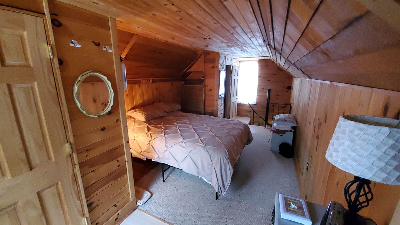Photo of Bedroom in Long Lake