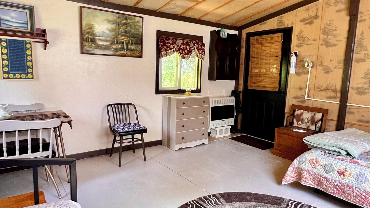 Photo of Bedroom in Long Lake